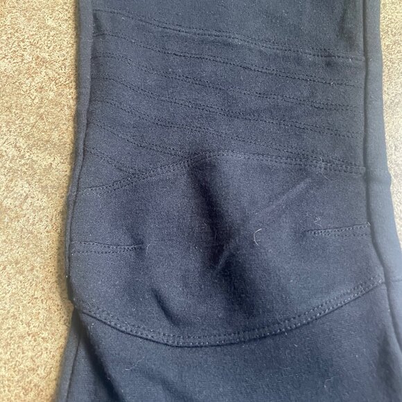 Express Black Skinny Leg Pants - Picture 5 of 11